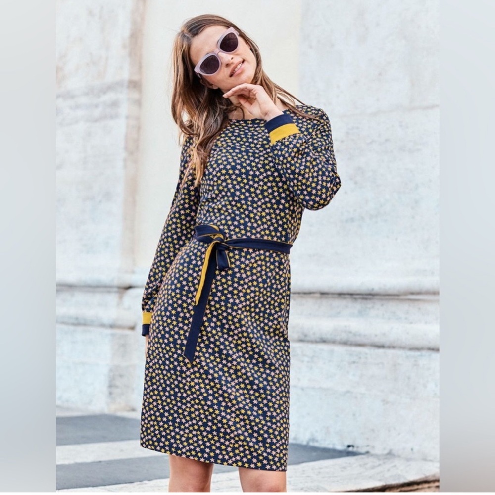 Boden shooting stars midi dress 
NWT